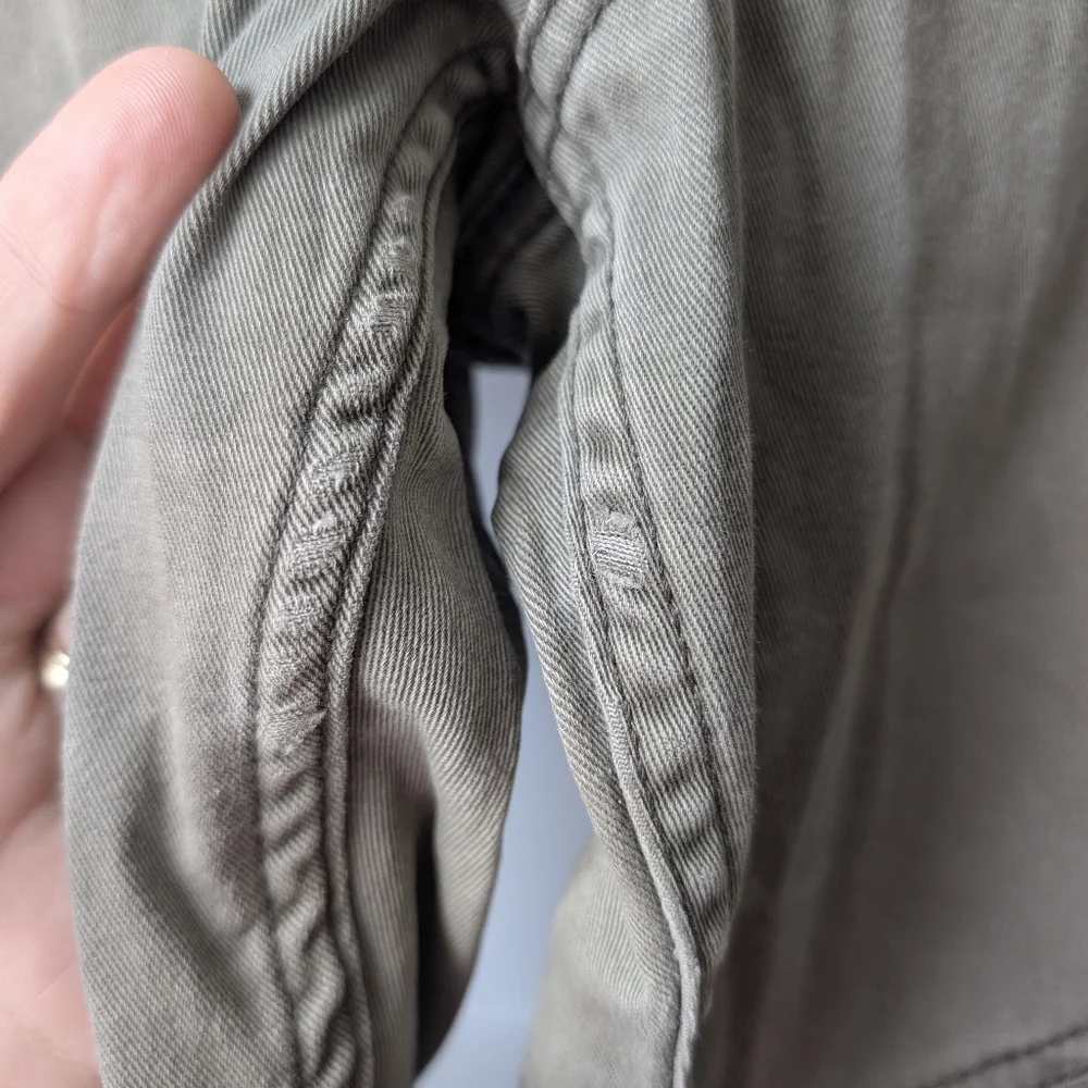 Abercrombie & Fitch Women's Low Rise Skinny Capris Moto Size Size 31 Grunge - Picture 10 of 16